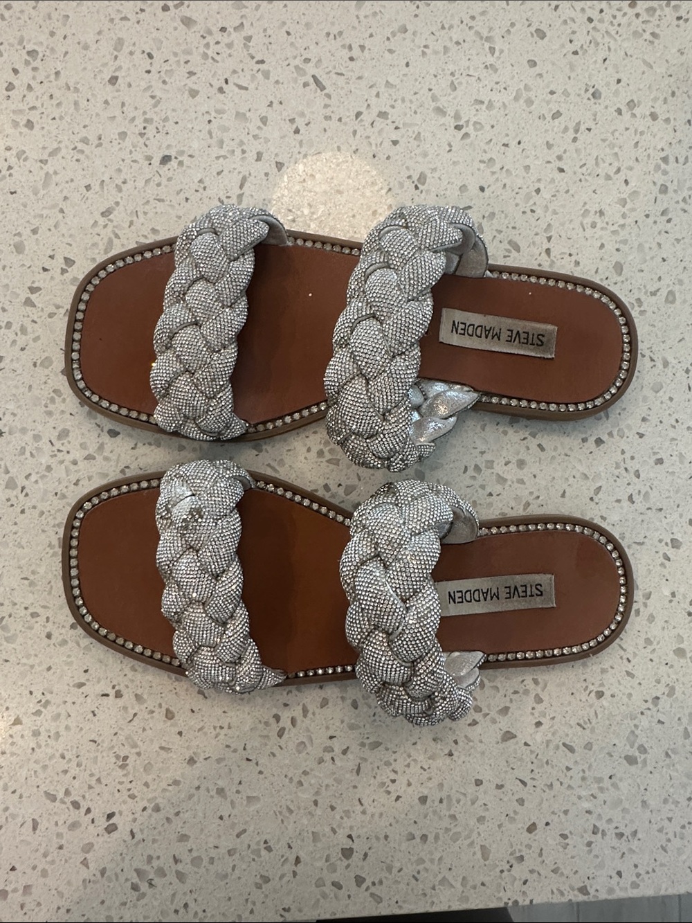 Steve Madden sandal with crystal’s size 9M